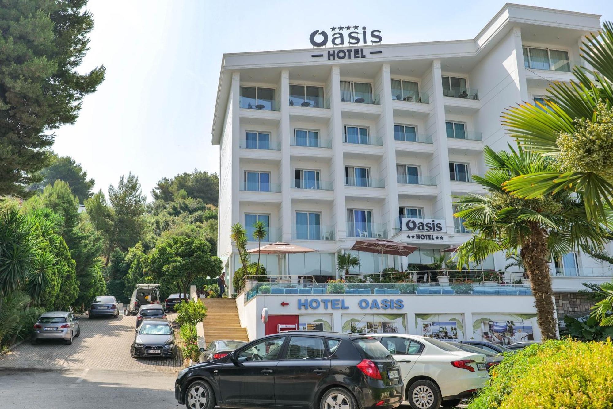 Hotel Oasis Sarandë Eksteriør bilde