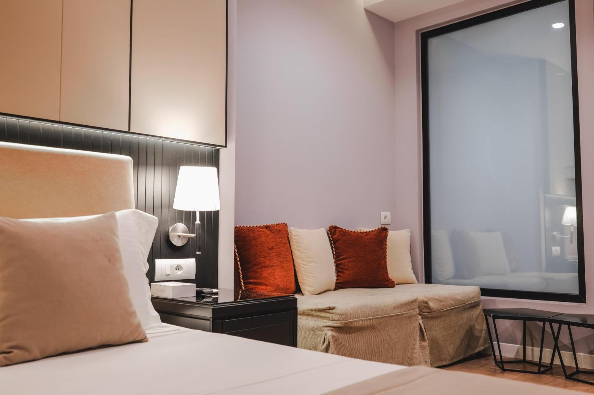 Hotel Oasis Sarandë Eksteriør bilde