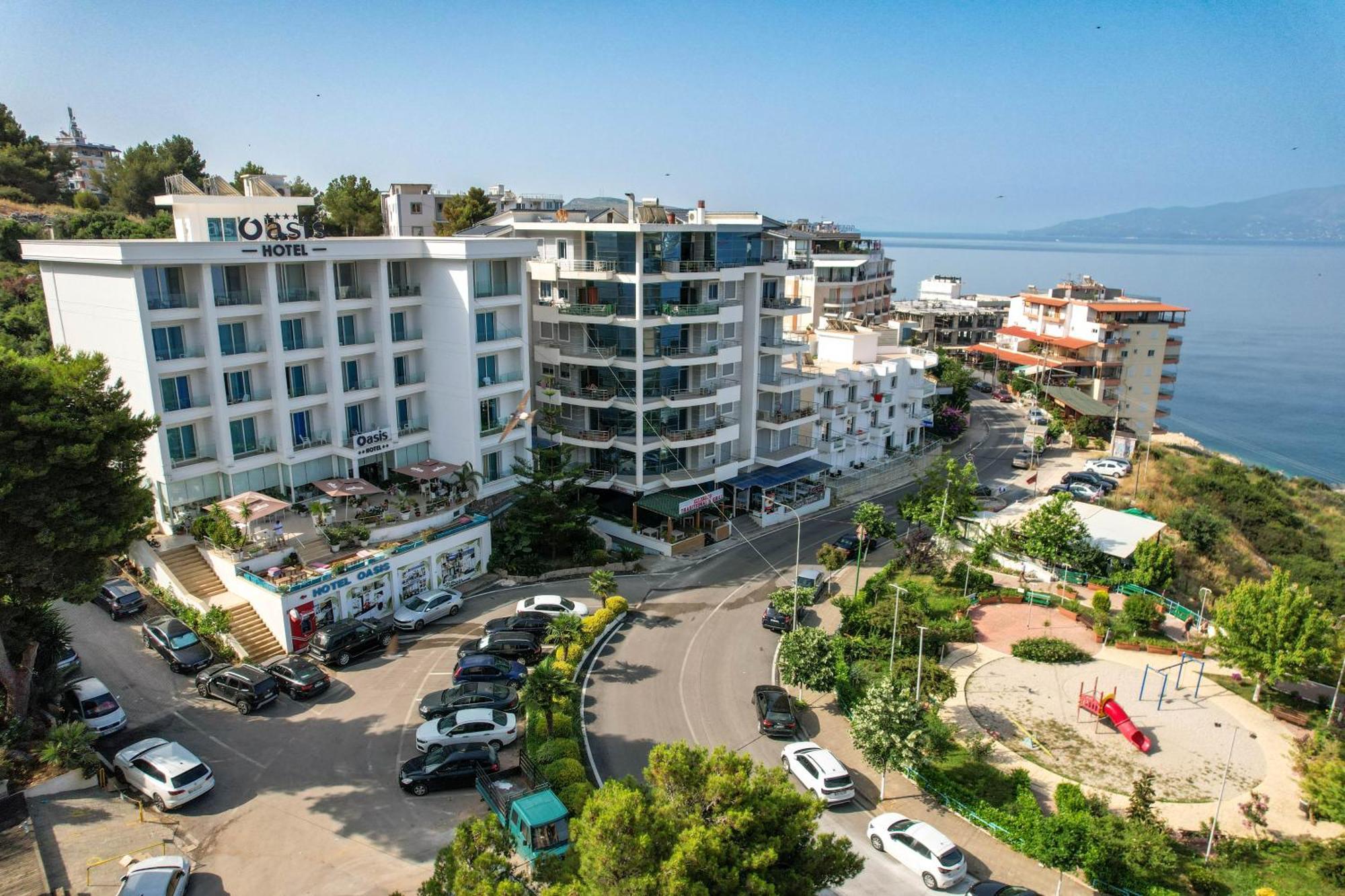 Hotel Oasis Sarandë Eksteriør bilde