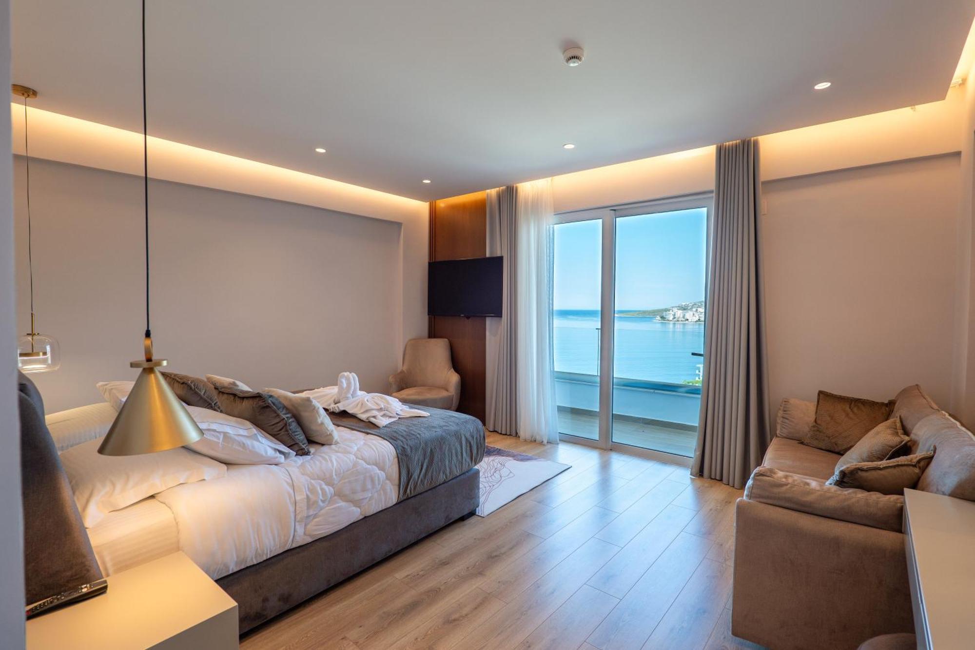Hotel Oasis Sarandë Eksteriør bilde